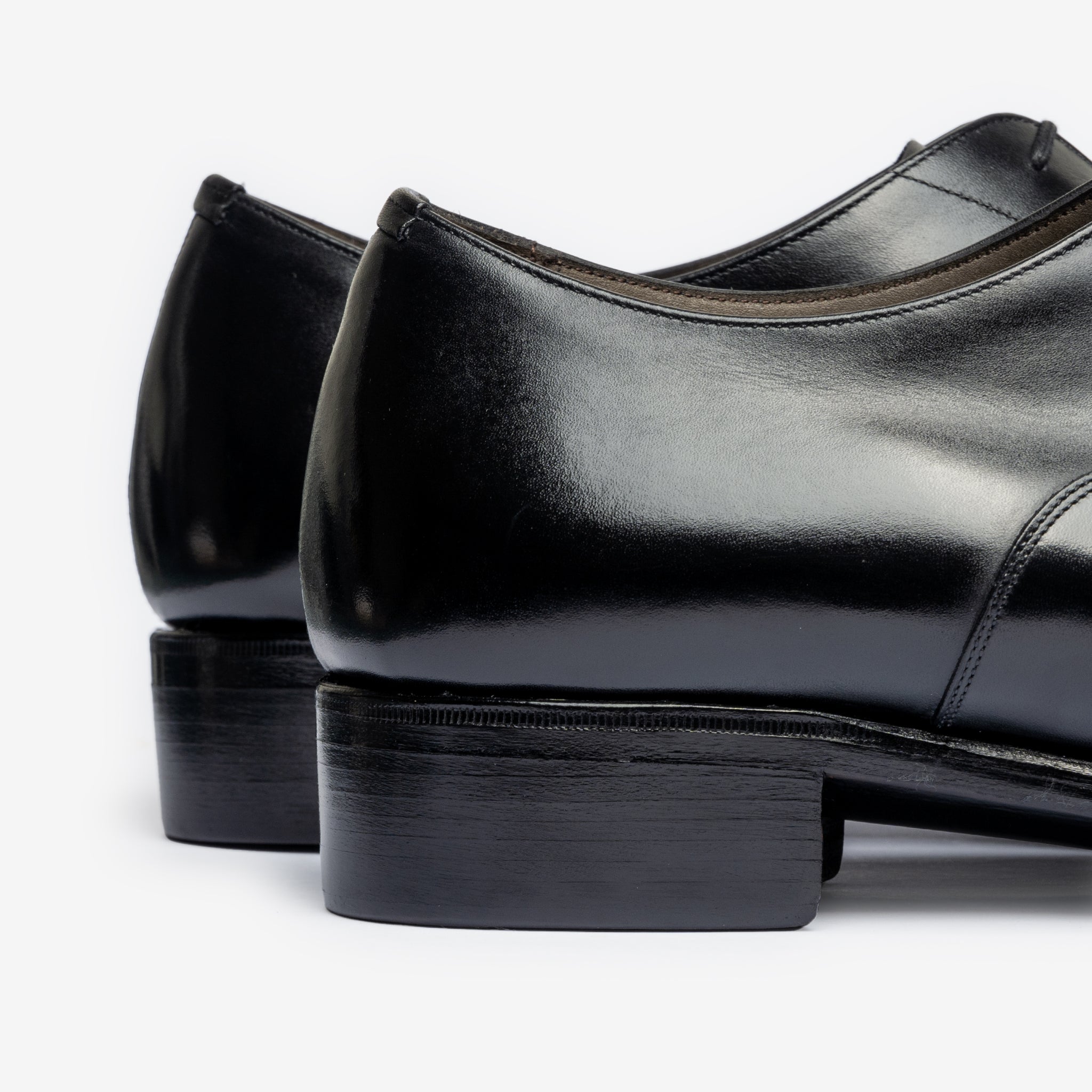 Straight Tip Oxford | Black - Chip Last - Founders 25