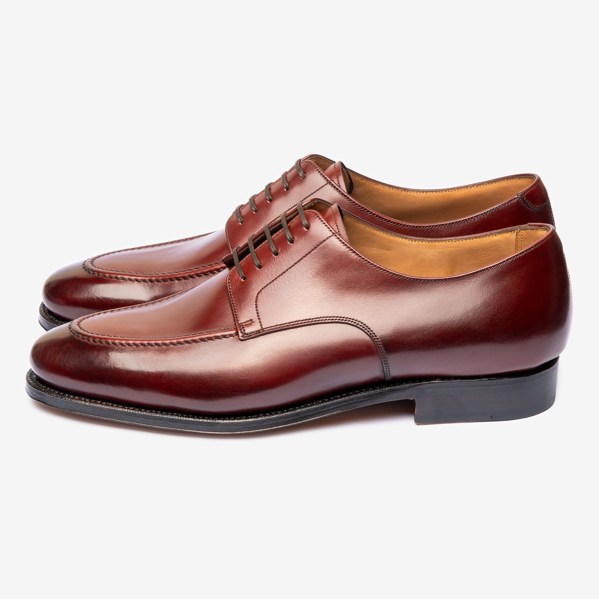 U-Tip Derby | Burgundy - Chip Last