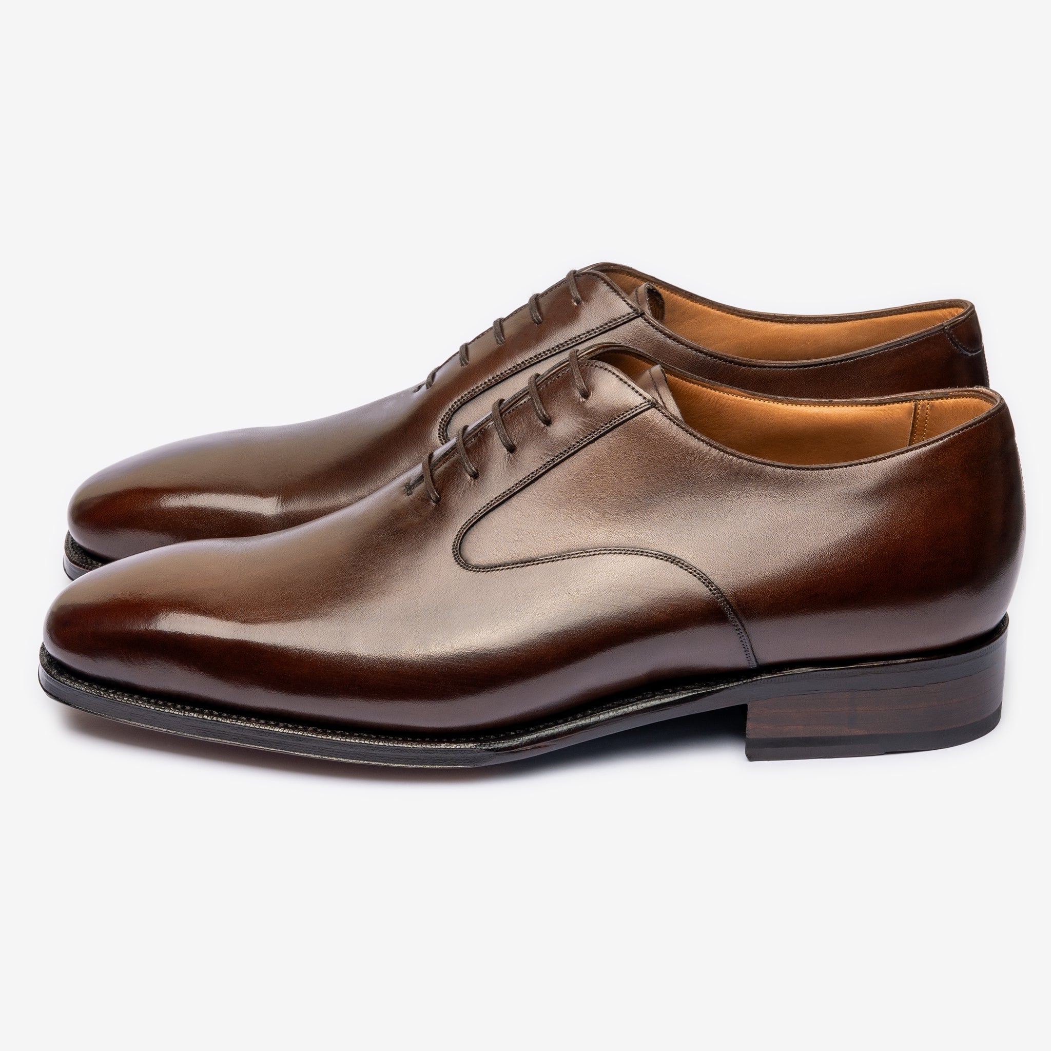 Swan Neck Oxford |  Bitter Choco - Deus Last