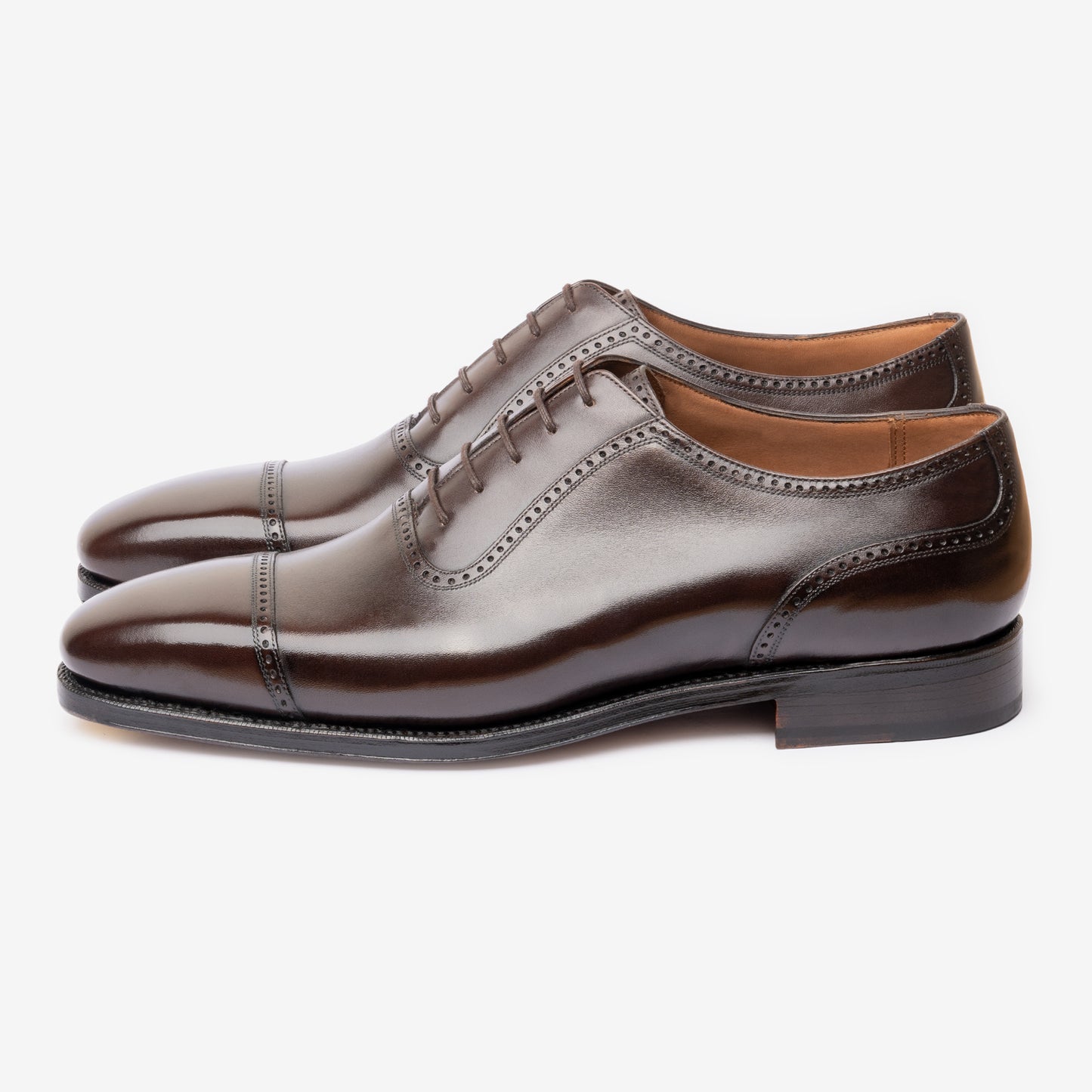 Austere Adelaide - Bitter Choco - Deus Last